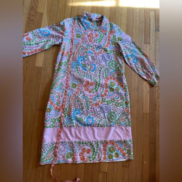 60s Vintage Pink Floral Shirt Dress - Picture 7 of 8